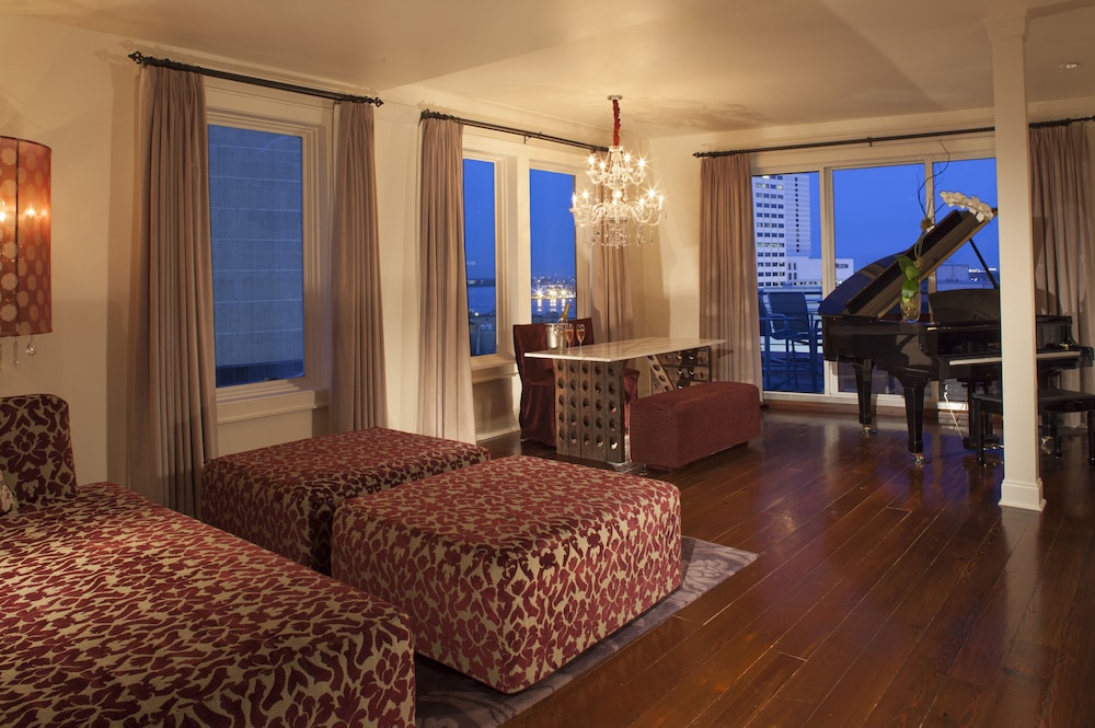 International House Hotel — Hotel rooms in New Orleans, Louisiana