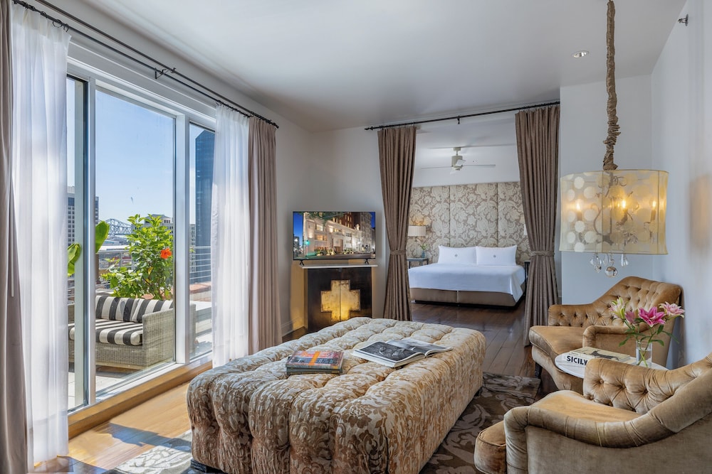 International House Hotel — Hotel rooms in New Orleans, Louisiana
