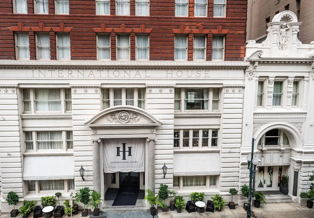 International House Hotel
