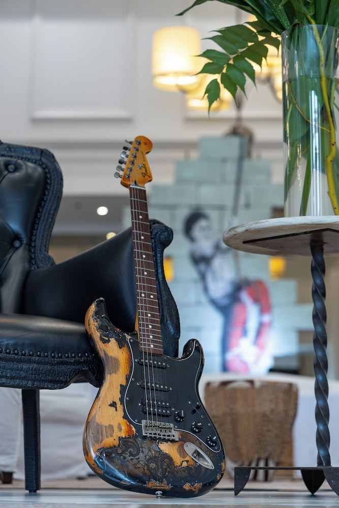 International House Hotel — Restaurant & bars in New Orleans, Louisiana