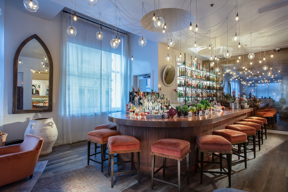 International House Hotel — Restaurant & bars in New Orleans, Louisiana