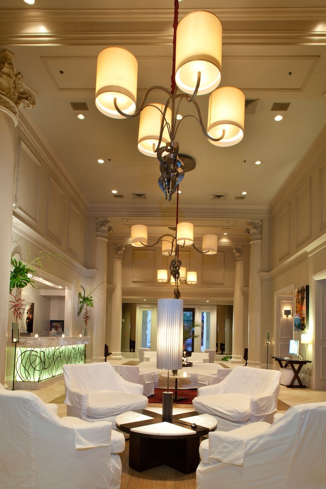 International House Hotel — Hotel building in New Orleans, Louisiana