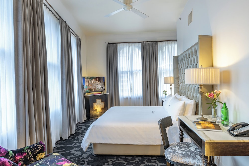 International House Hotel — Hotel rooms in New Orleans, Louisiana
