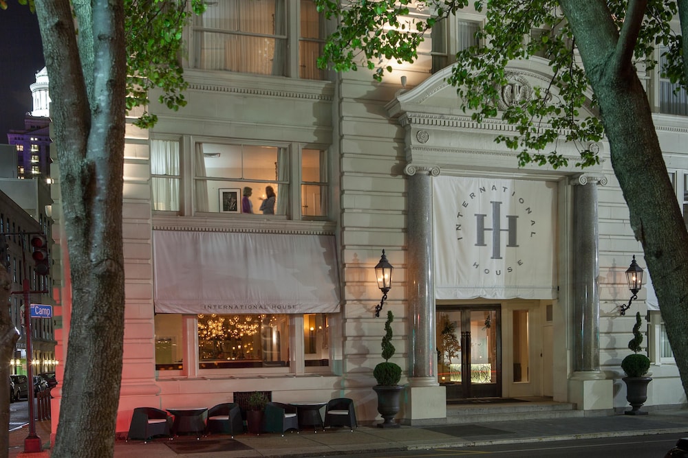 International House Hotel — Hotel building in New Orleans, Louisiana