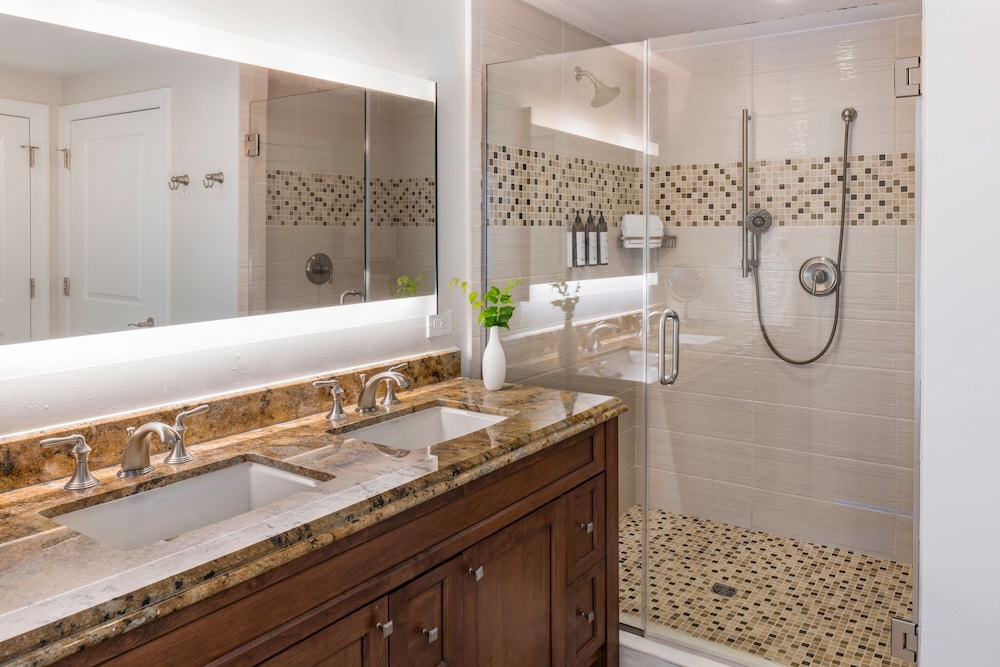 Marriott's Lakeshore Reserve — Hotel rooms in Orlando, Florida