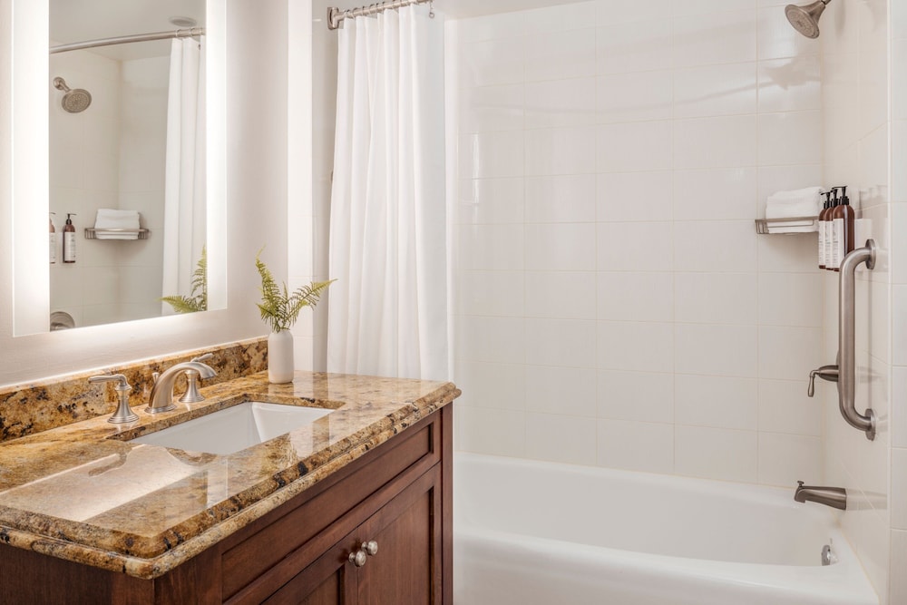 Marriott's Lakeshore Reserve — Hotel rooms in Orlando, Florida