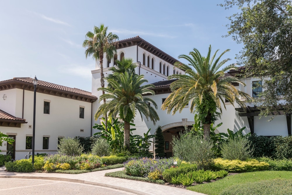 Marriott's Lakeshore Reserve — Hotel building in Orlando, Florida