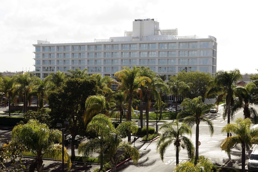 Miyako Hybrid Hotel Torrance - zdjęcie 2