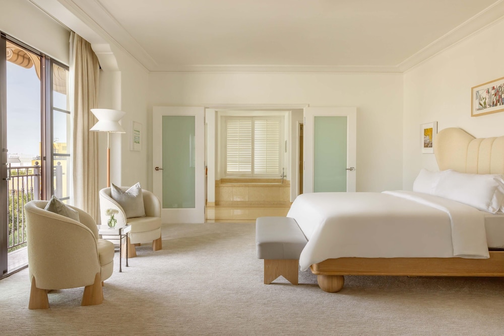 The Maybourne Beverly Hills, Maybourne — Hotel rooms in Beverly Hills, California