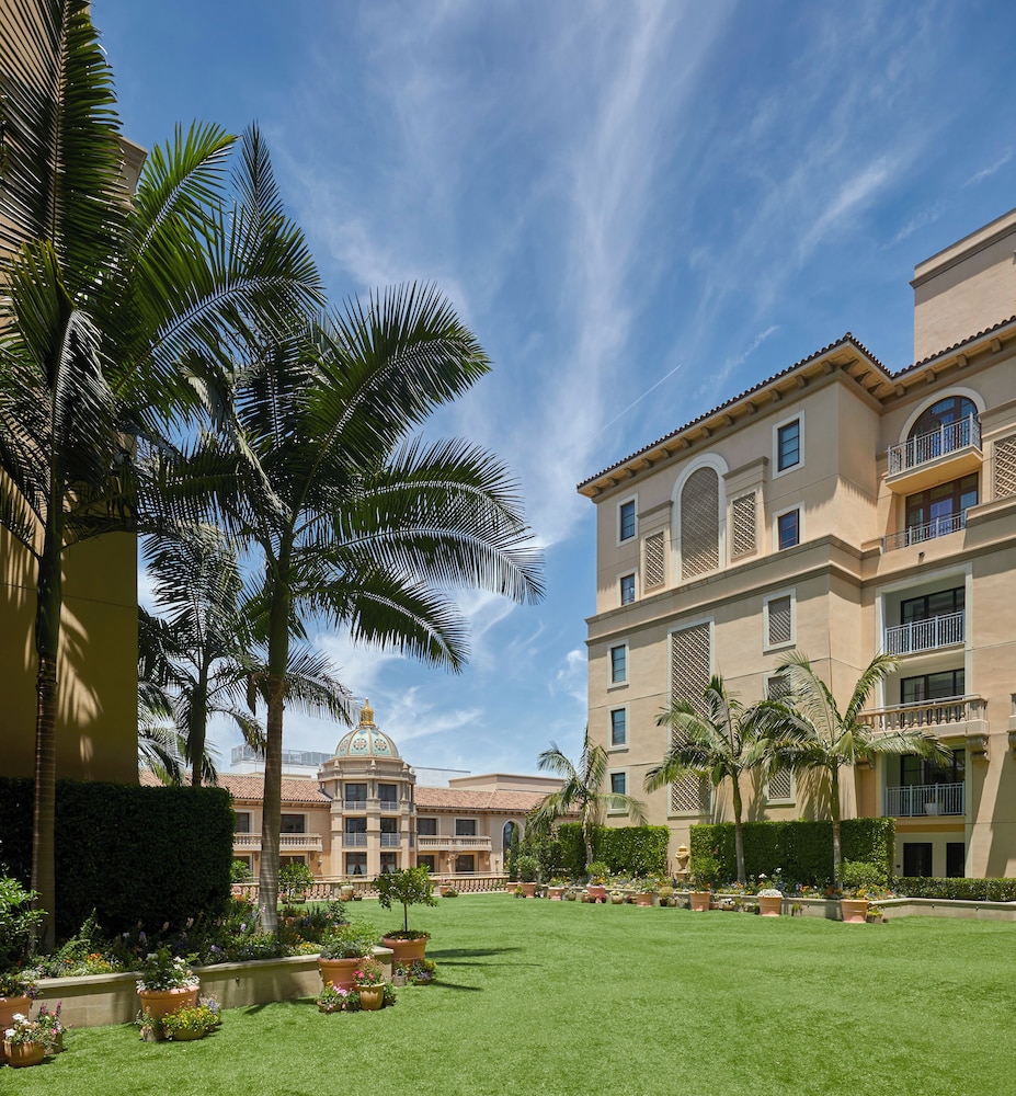 The Maybourne Beverly Hills, Maybourne — Hotel building in Beverly Hills, California