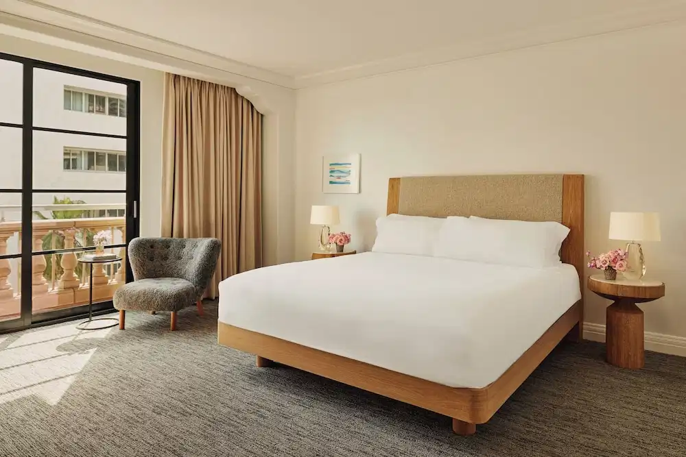 The Maybourne Beverly Hills, Maybourne — Hotel rooms in Beverly Hills, California
