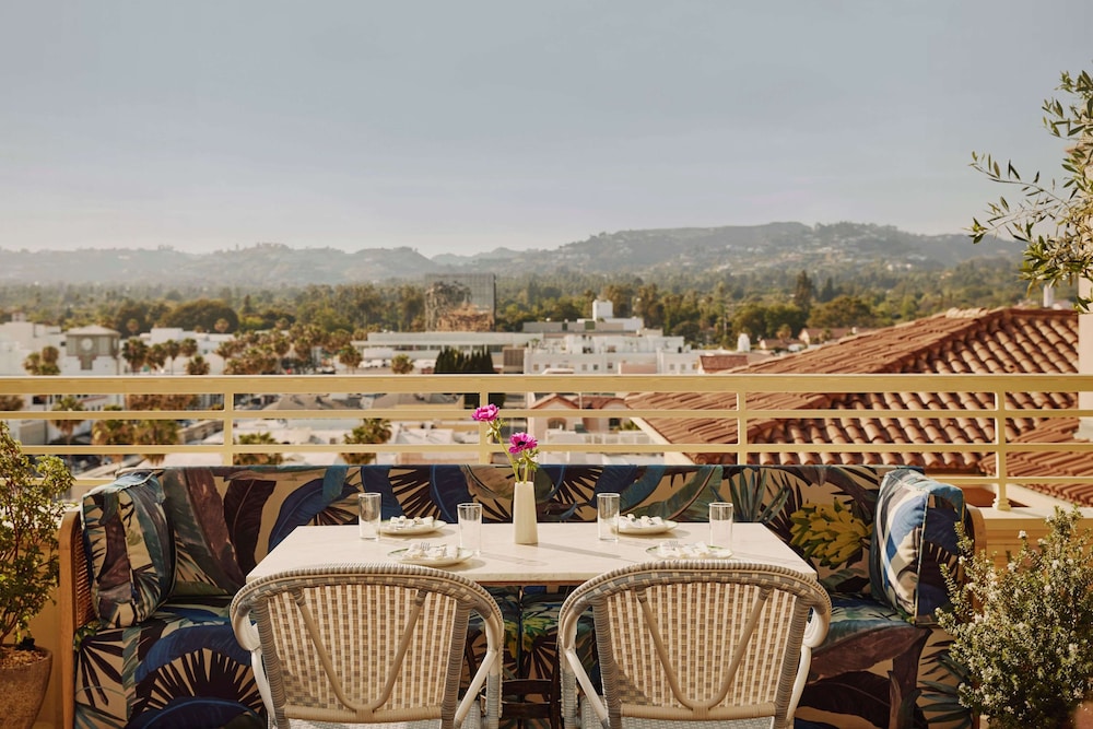 The Maybourne Beverly Hills, Maybourne — Restaurant & bars in Beverly Hills, California