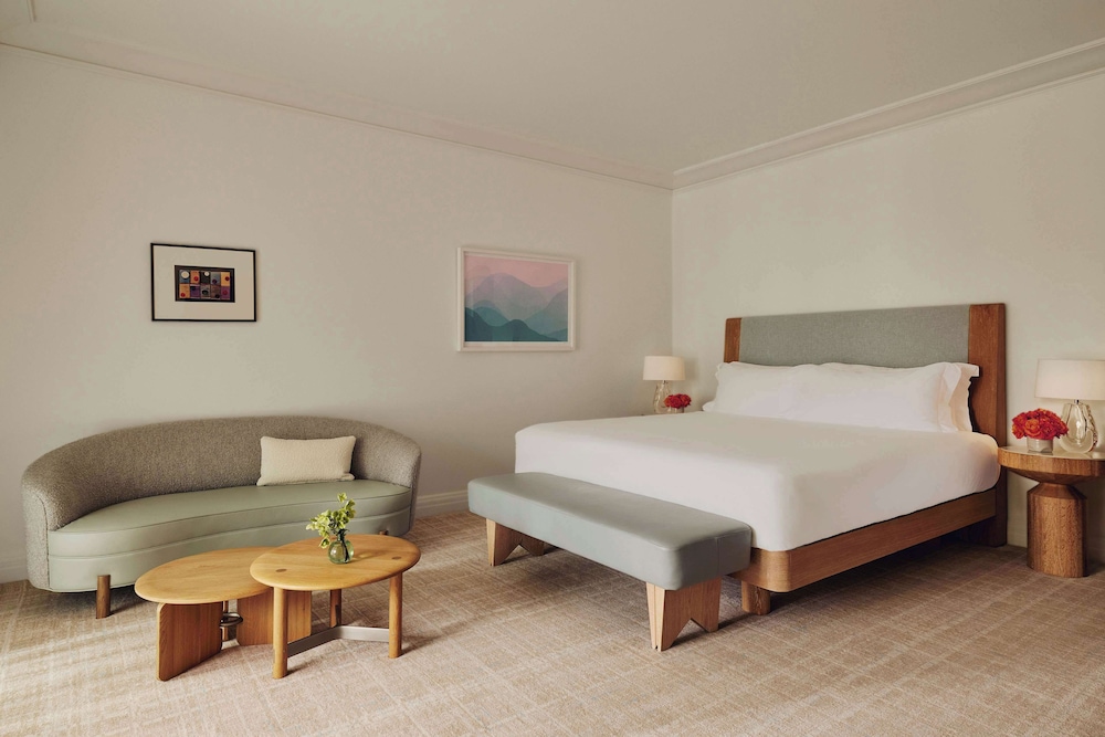 The Maybourne Beverly Hills, Maybourne — Hotel rooms in Beverly Hills, California