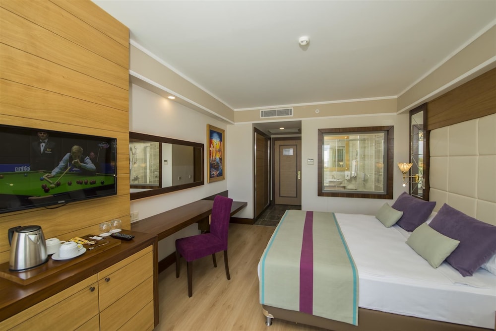 Dream World Aqua Hotel - All Inclusive — Rooms in Side