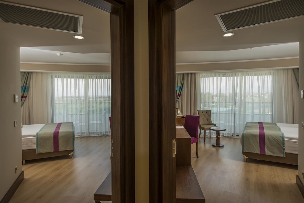 Dream World Aqua Hotel - All Inclusive — Rooms in Side