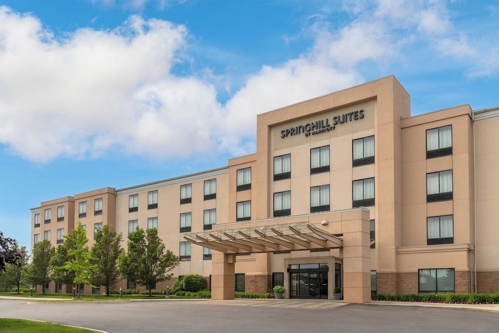 SpringHill Suites Detroit Auburn Hills — Hotel building in Auburn Hills, Michigan