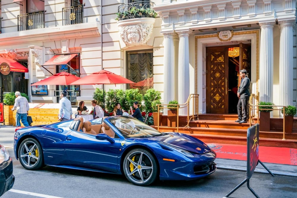 Sanctuary Hotel New York — Hotel building in New York City, New York State