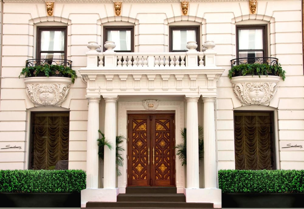 Sanctuary Hotel New York — Hotel building in New York City, New York State