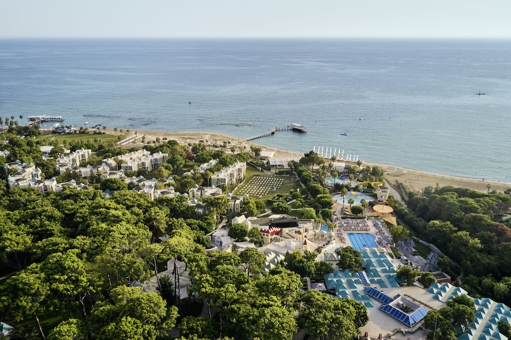 ROBINSON PAMFILYA - All Inclusive — Main photo in Side