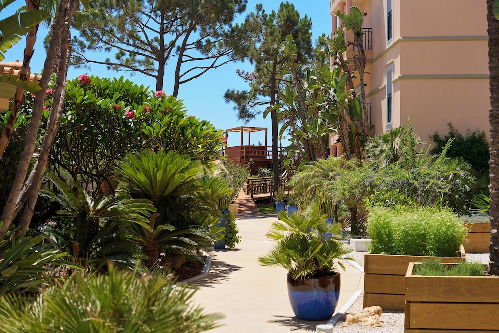 PortoBay Blue Ocean — Hotel building in Albufeira, Faro
