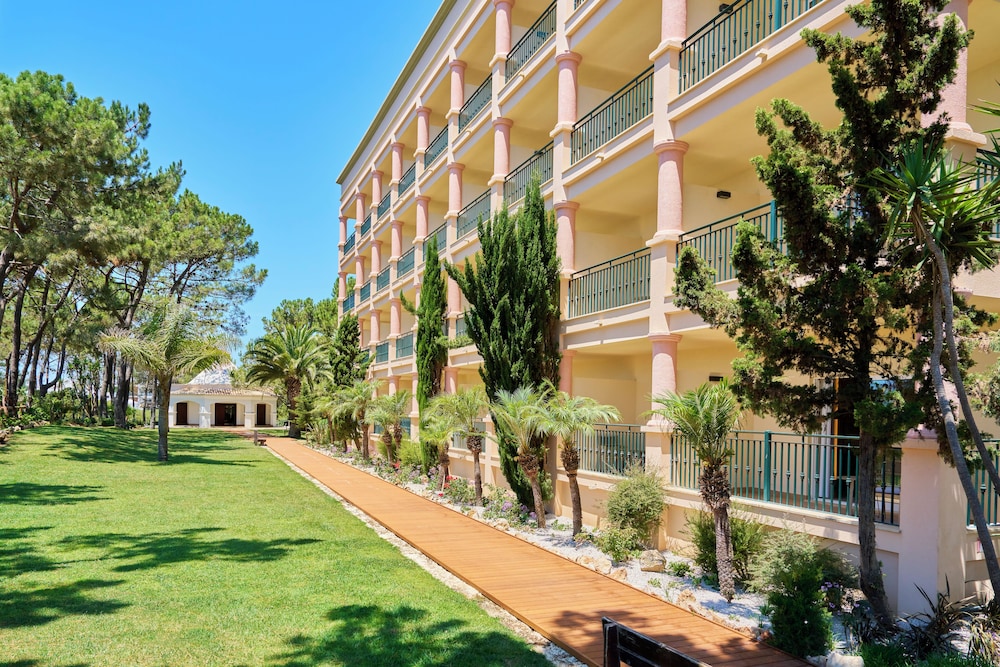 PortoBay Blue Ocean — Hotel building in Albufeira, Faro