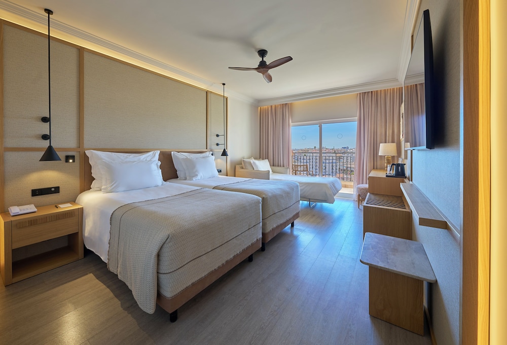 PortoBay Blue Ocean — Hotel rooms in Albufeira, Faro