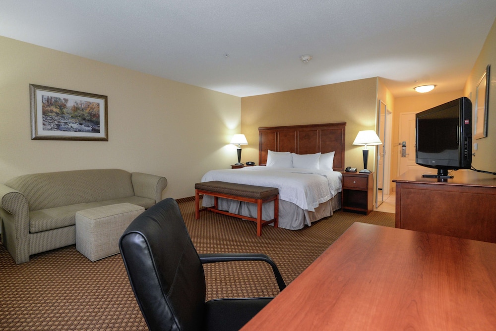 Hampton Inn & Suites Detroit/Chesterfield Township — Hotel rooms in Chesterfield, Michigan