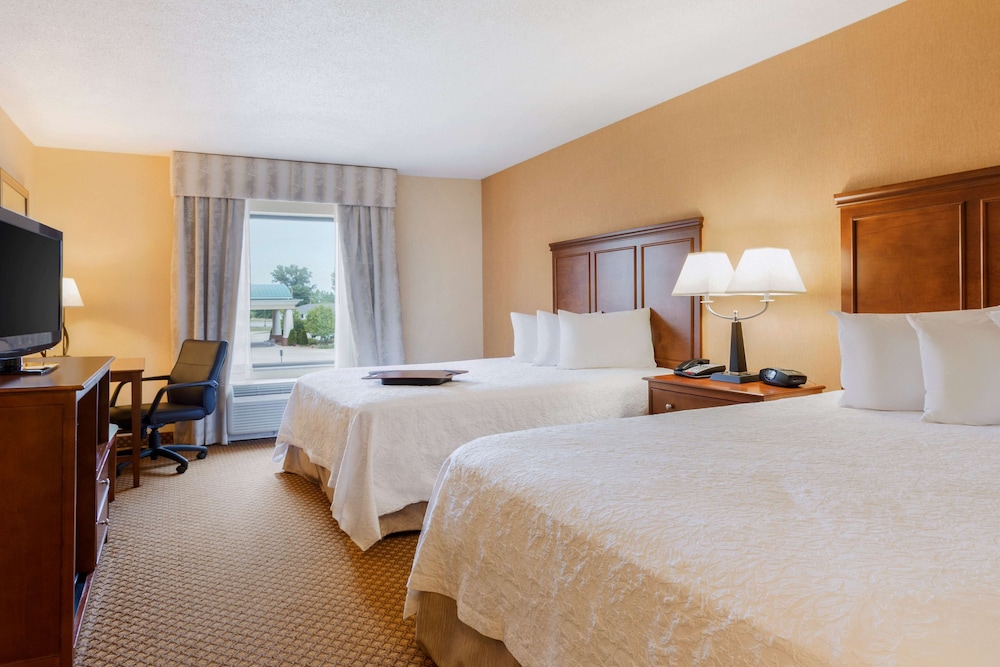 Hampton Inn & Suites Detroit/Chesterfield Township — Hotel rooms in Chesterfield, Michigan