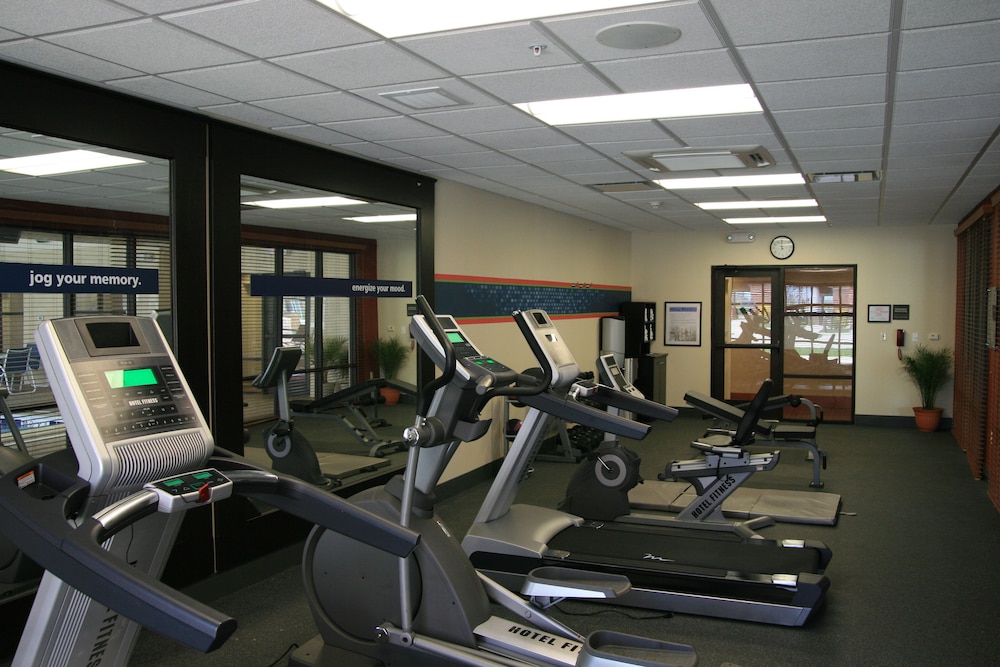 Hampton Inn & Suites Detroit/Chesterfield Township — Sports & recreation in Chesterfield, Michigan