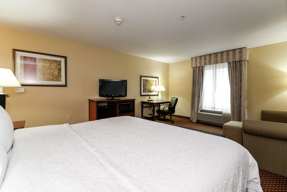 Hampton Inn & Suites Detroit/Chesterfield Township — Hotel rooms in Chesterfield, Michigan