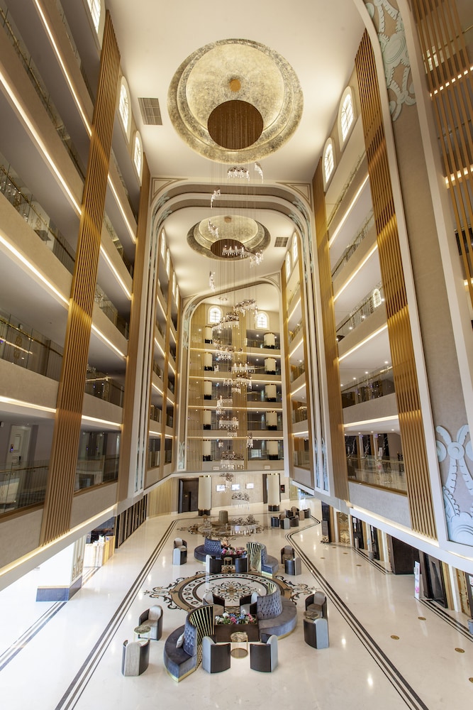 Haydarpasha Palace — Hotel building in Alanya