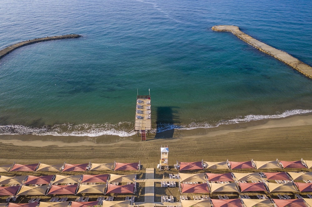 Haydarpasha Palace — Beach in Alanya