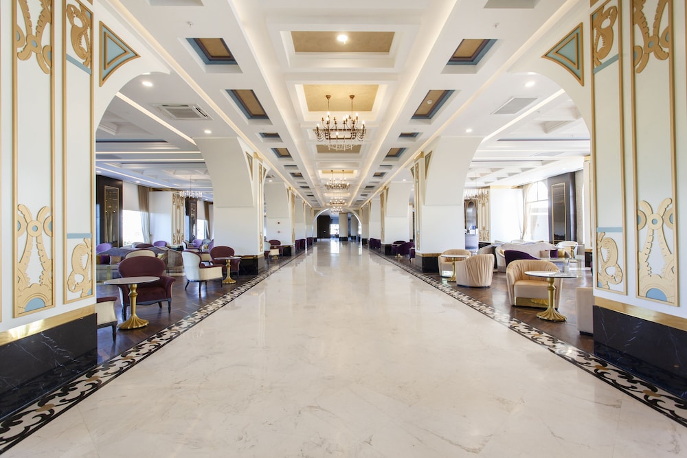Haydarpasha Palace — Hotel building in Alanya