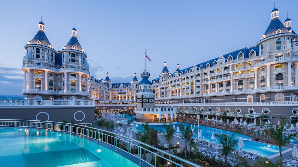 Haydarpasha Palace — Hotel building in Alanya
