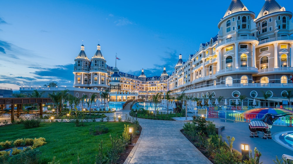 Haydarpasha Palace — Hotel building in Alanya