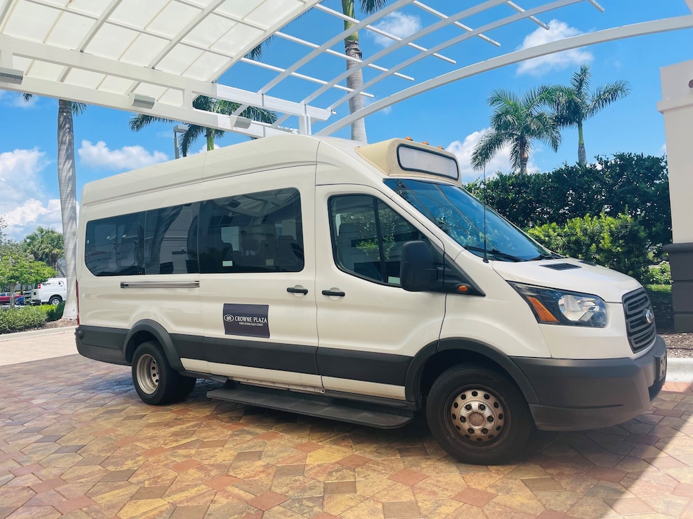 Crowne Plaza Ft. Myers Gulf Coast by IHG — Hotel building in Fort Myers, Florida