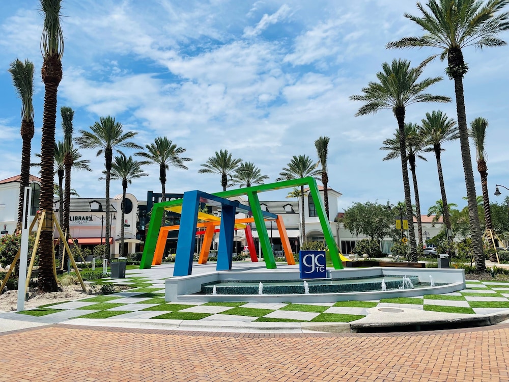 Crowne Plaza Ft. Myers Gulf Coast by IHG — Attractions in the area in Fort Myers, Florida