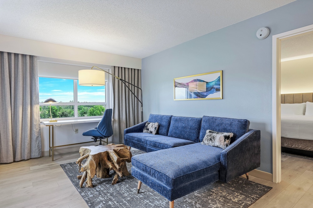 Crowne Plaza Ft. Myers Gulf Coast by IHG — Hotel rooms in Fort Myers, Florida