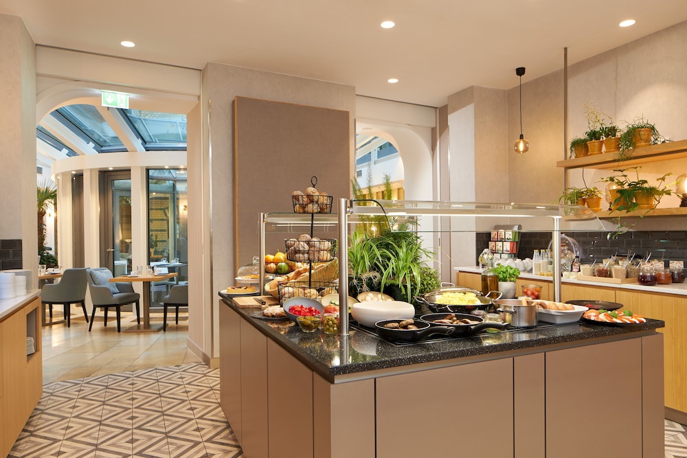 Classik Hotel Alexander Plaza — Restaurant & bars in Berlin, Berlin