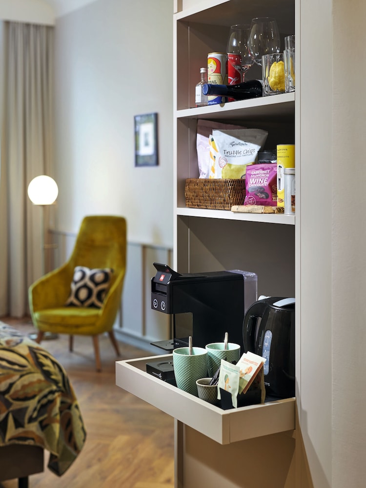 Classik Hotel Alexander Plaza — Hotel rooms in Berlin, Berlin