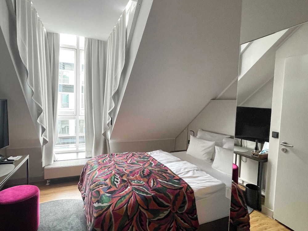Classik Hotel Alexander Plaza — Hotel rooms in Berlin, Berlin