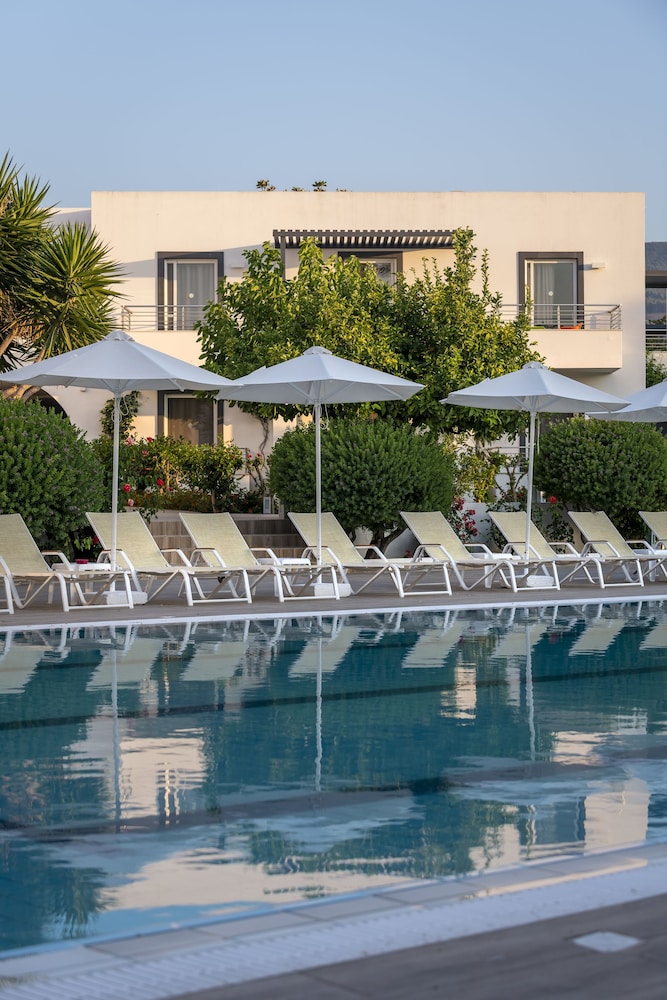 Alexandra Beach Hotel — Swimming pool in Kos Town, South Aegean
