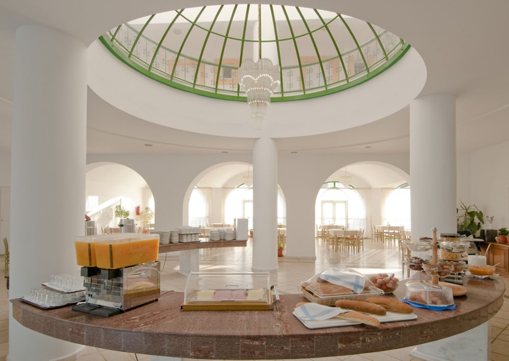 Alexandra Beach Hotel — Restaurant & bars in Kos Town, South Aegean