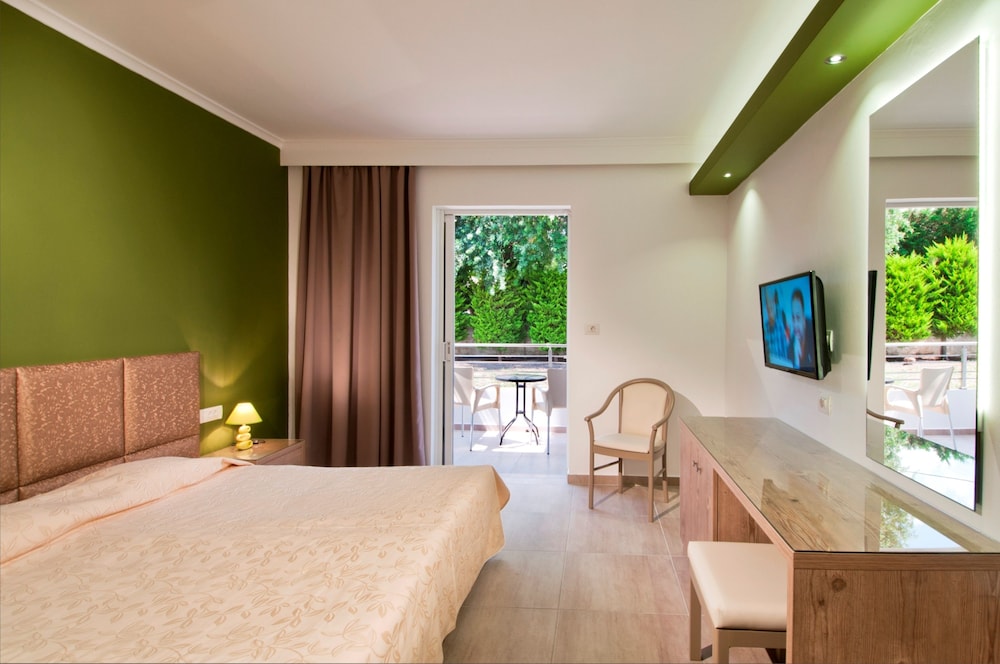 Alexandra Beach Hotel — Hotel rooms in Kos Town, South Aegean