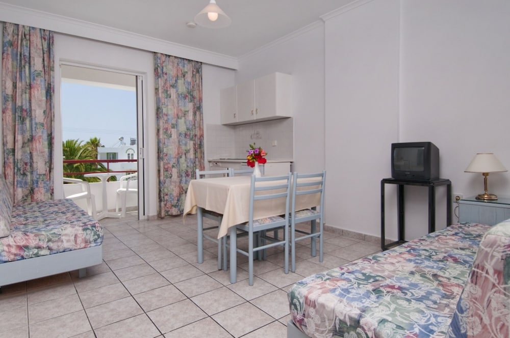 Alexandra Beach Hotel — Hotel rooms in Kos Town, South Aegean