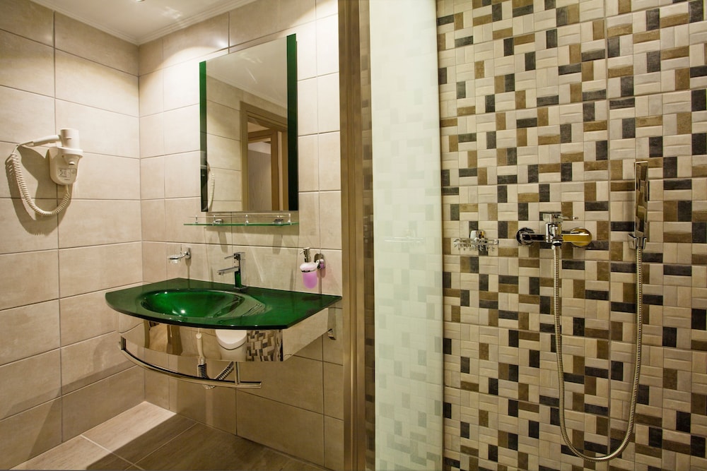 Alexandra Beach Hotel — Hotel rooms in Kos Town, South Aegean