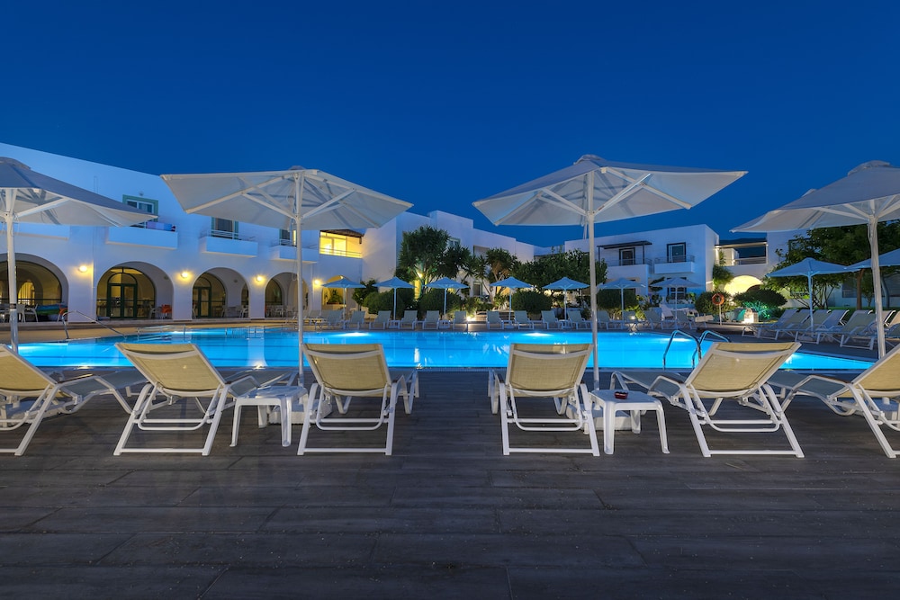 Alexandra Beach Hotel — Swimming pool in Kos Town, South Aegean