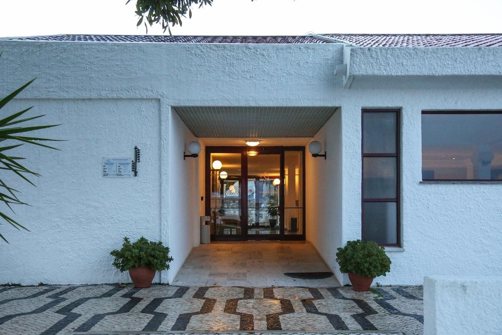 Hotel Apartamento do Golfe — Hotel building in Vilamoura, Faro