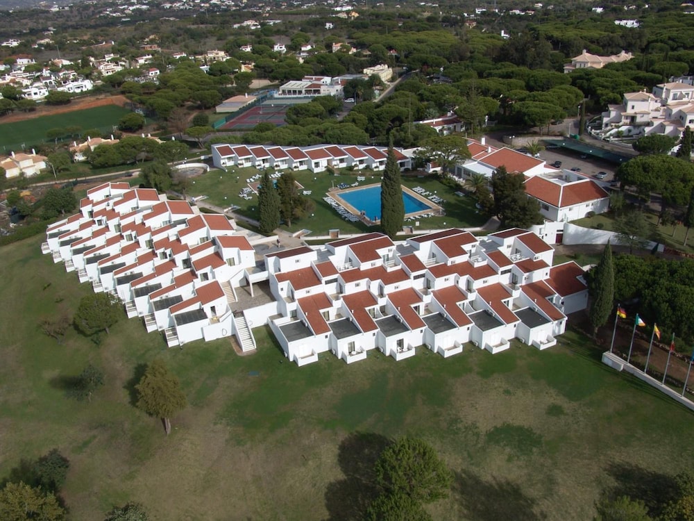 Hotel Apartamento do Golfe — Hotel building in Vilamoura, Faro