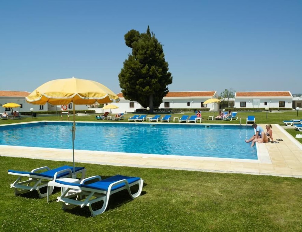 Hotel Apartamento do Golfe — Swimming pool in Vilamoura, Faro